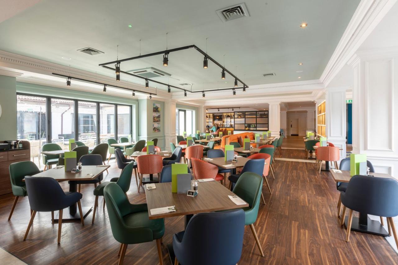 Holiday Inn Guildford By Ihg Kültér fotó