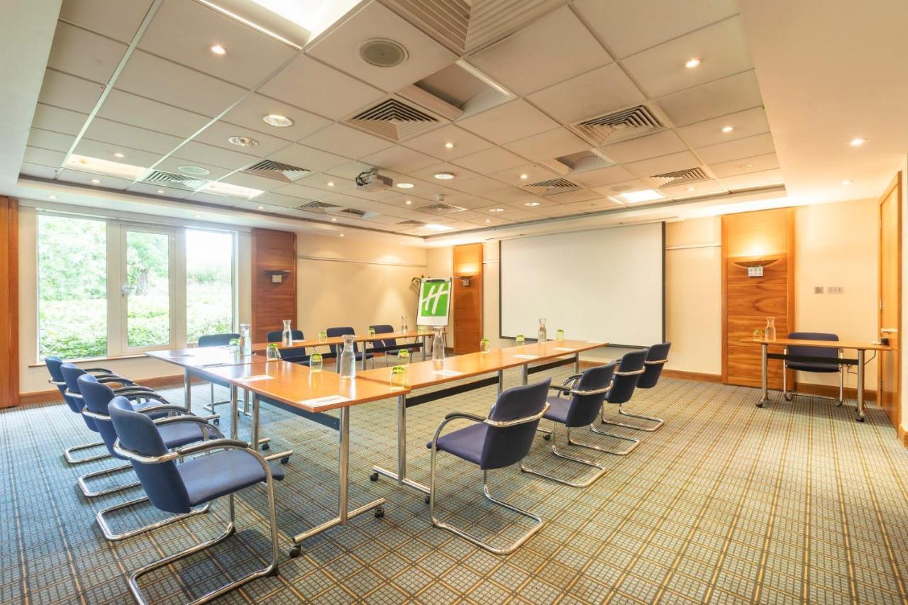 Holiday Inn Guildford By Ihg Kültér fotó