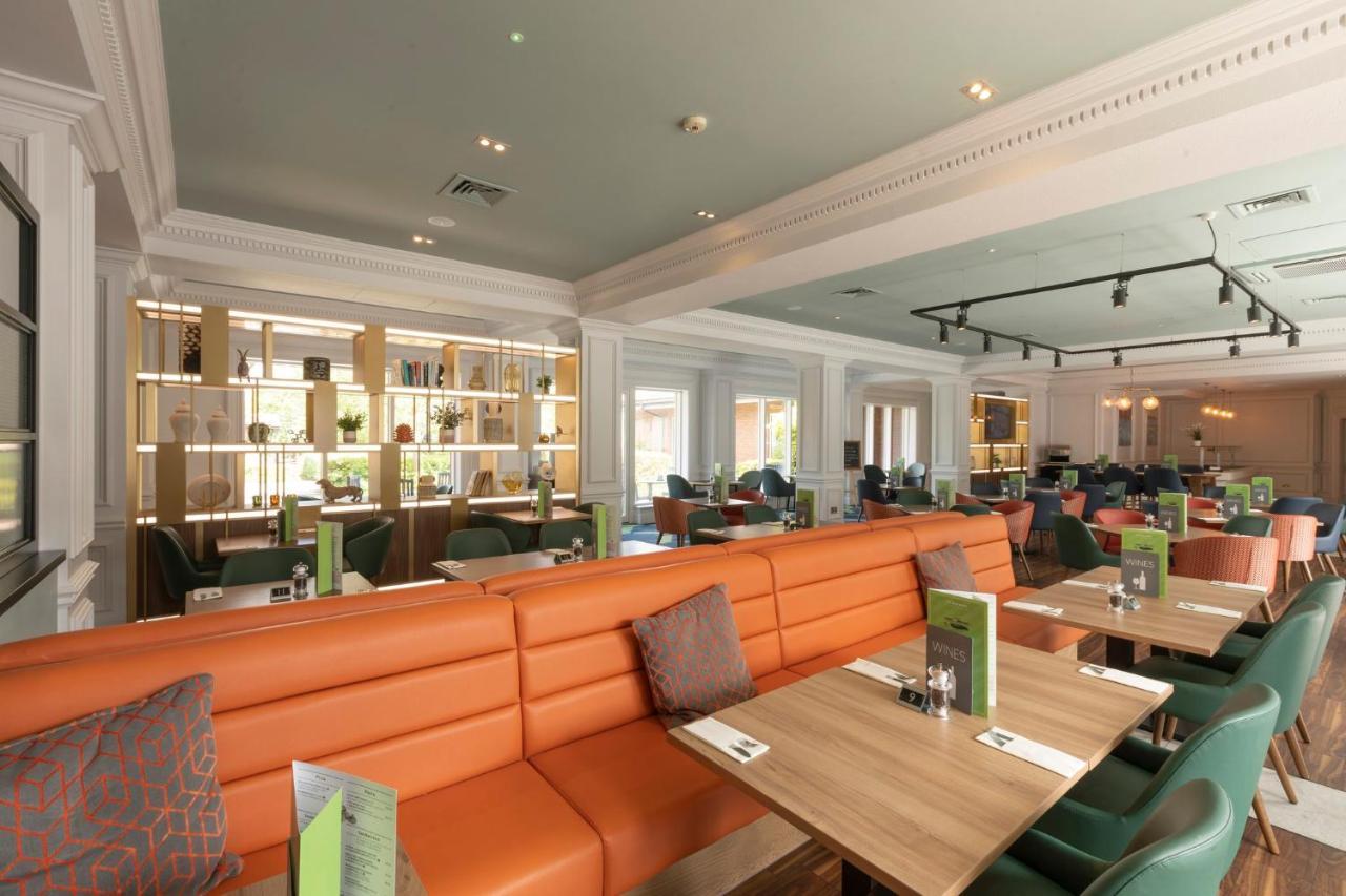 Holiday Inn Guildford By Ihg Kültér fotó