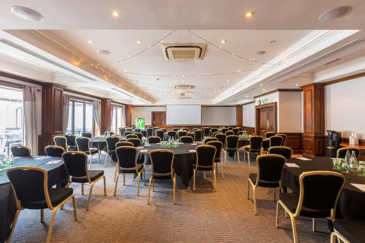 Holiday Inn Guildford By Ihg Kültér fotó