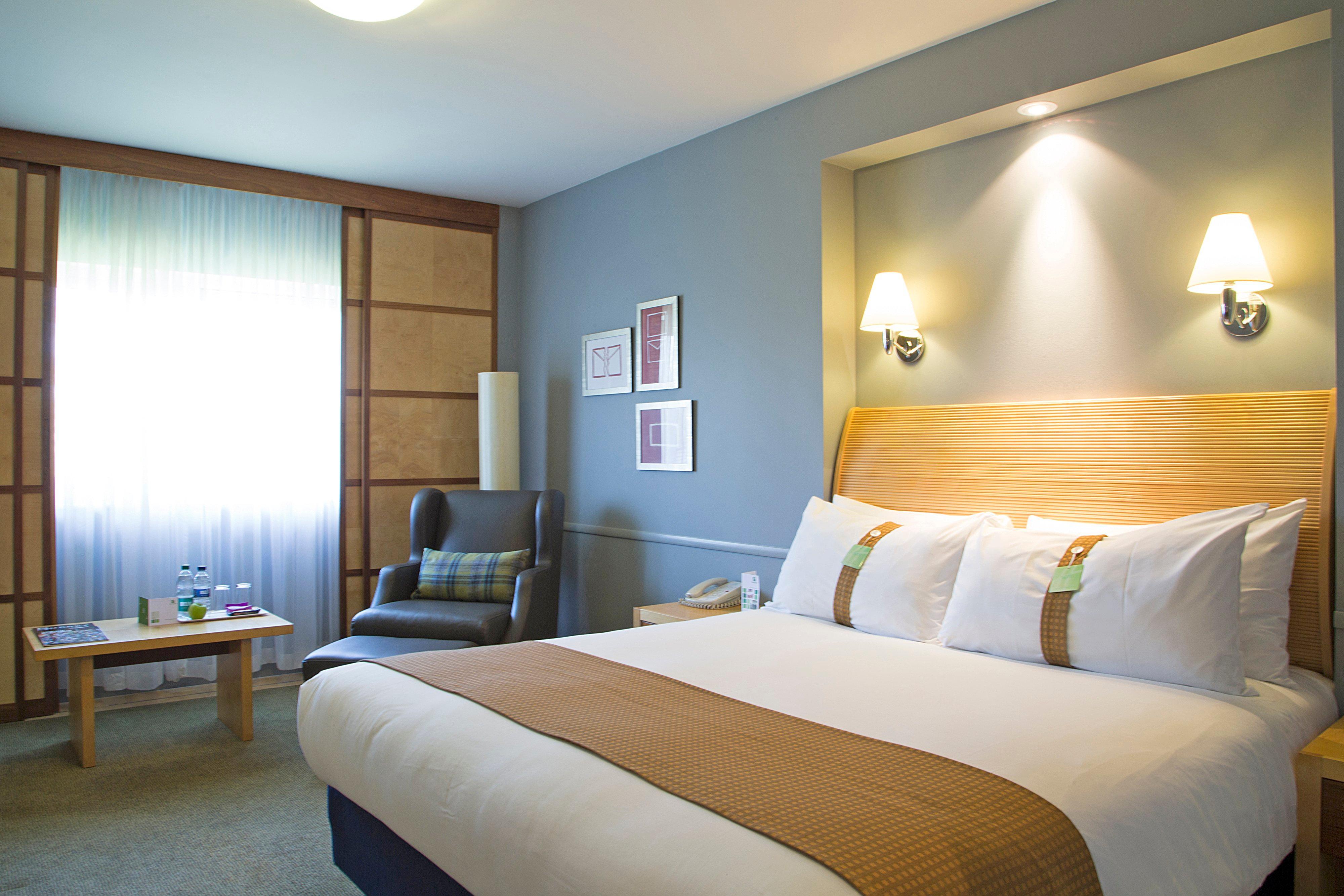 Holiday Inn Guildford By Ihg Kültér fotó