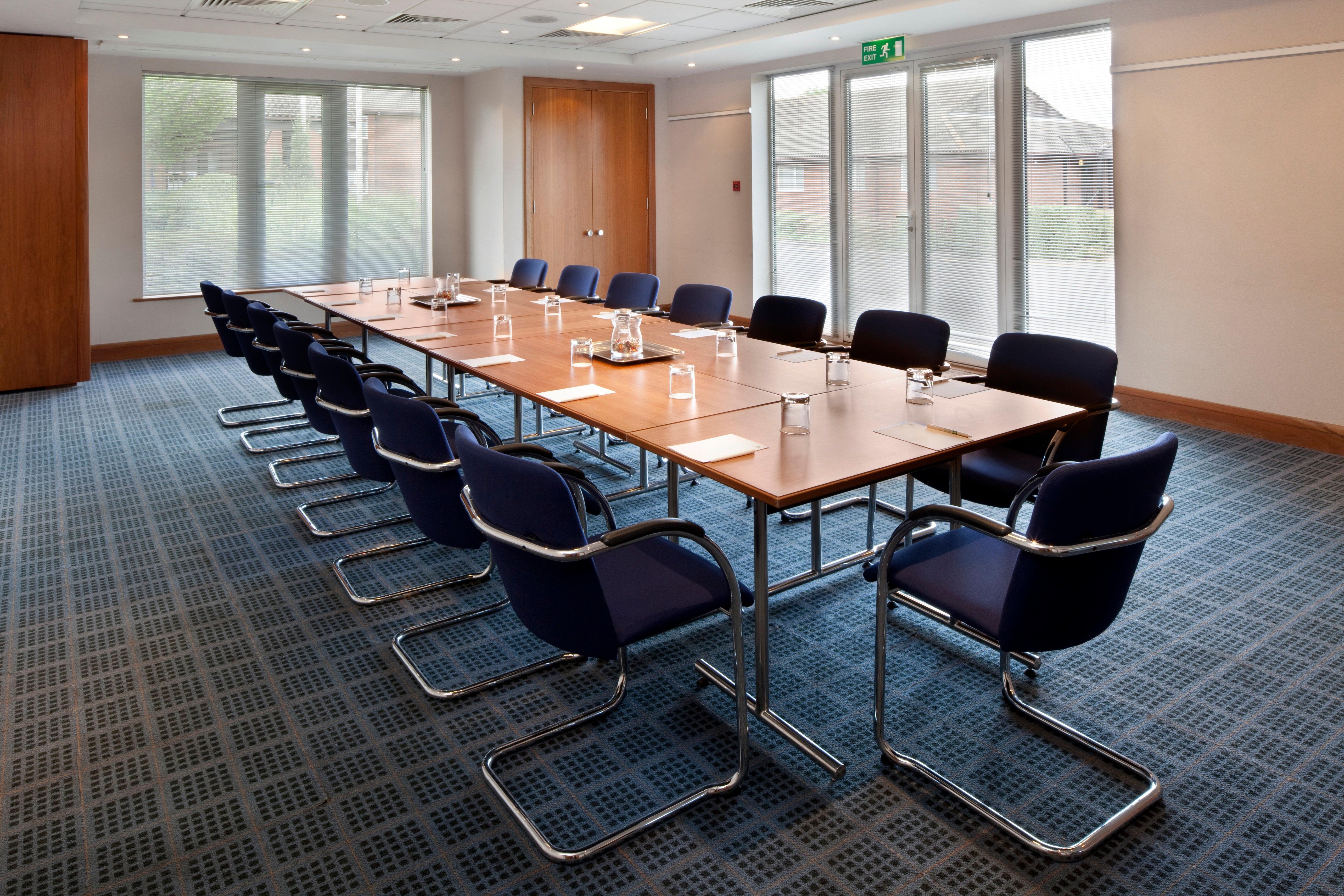 Holiday Inn Guildford By Ihg Kültér fotó