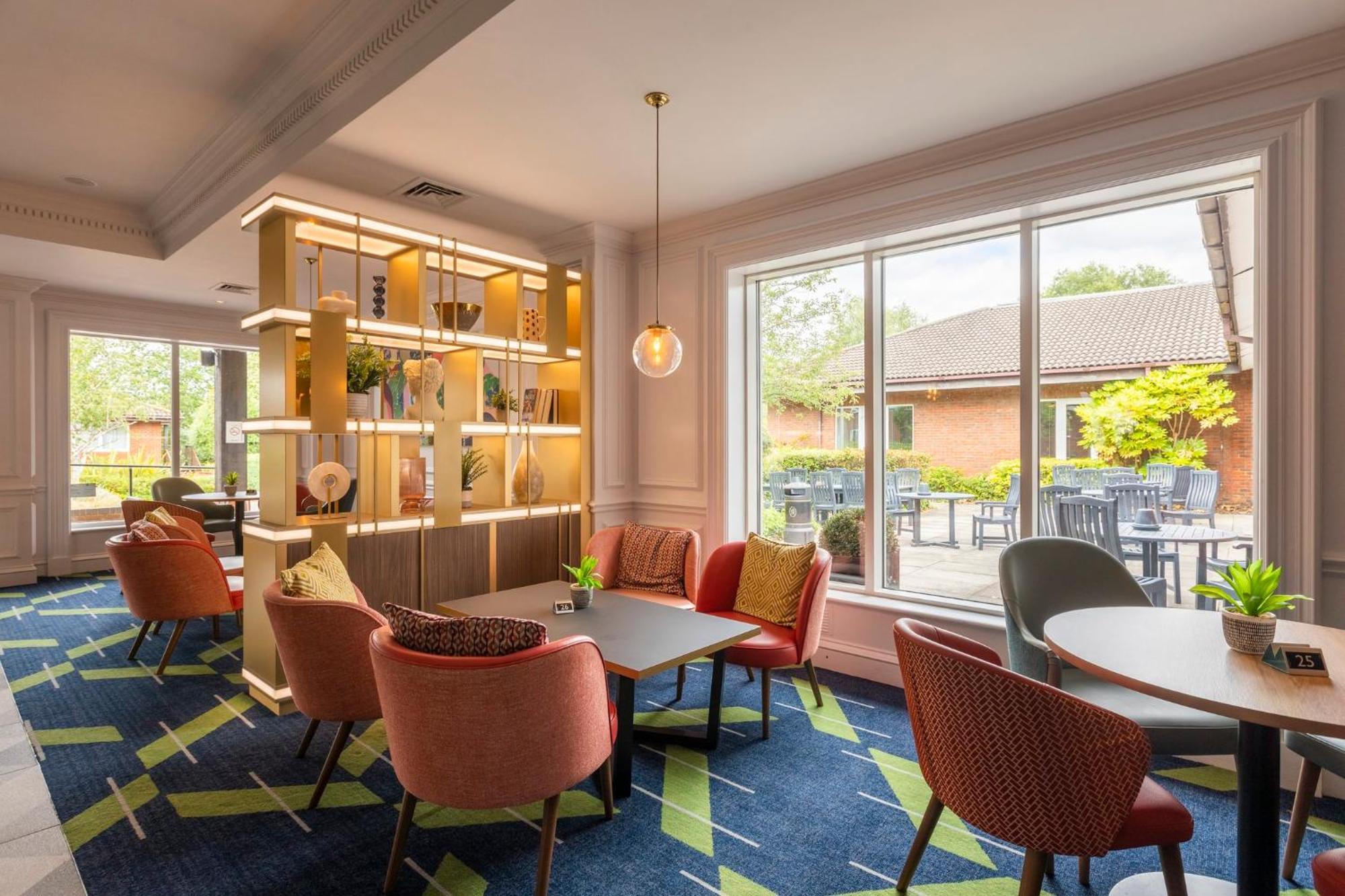 Holiday Inn Guildford By Ihg Kültér fotó